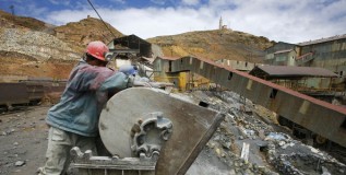 Bolivia: la ley minera es una amenaza a la democracia y los derechos humanos